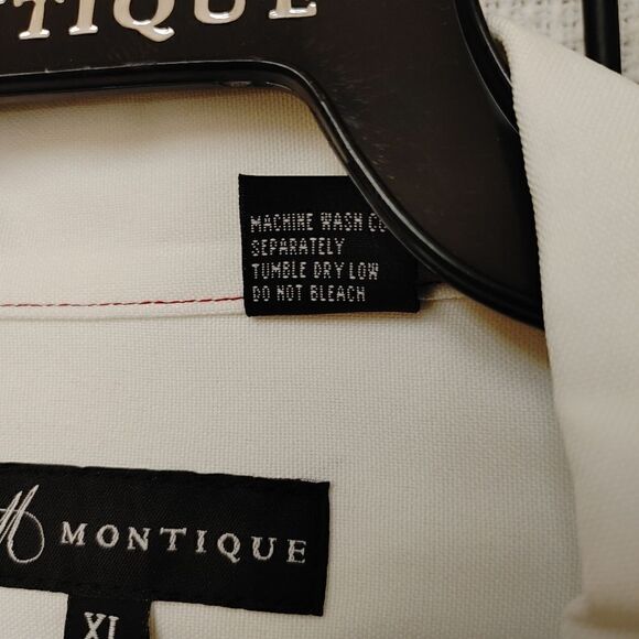 MEN'S MONTIQUE BURGUNDY SQUARE PATTERN SHORT SLEEVE 2 PIECE WALKING SET. - Picture 6 of 10